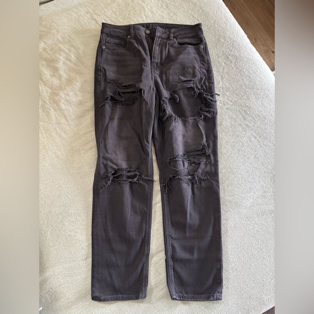 AE Mom Jean - Distressed Black